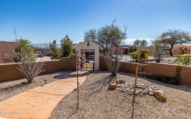 1632 W Placita Lluvia De Oro, Sahuarita, AZ 85629