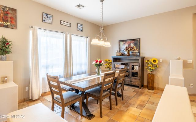 1632 W Placita Lluvia De Oro, Sahuarita, AZ 85629