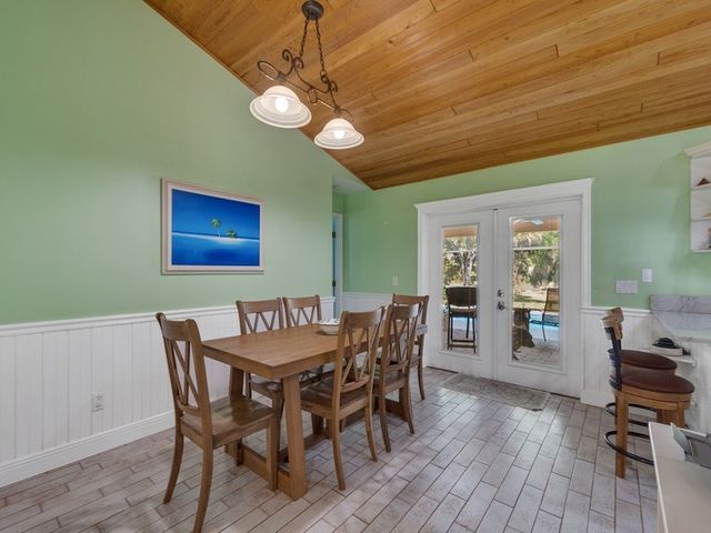 4110 11th Place SW, Vero Beach, FL 32968