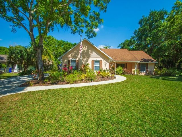 4110 11th Place SW, Vero Beach, FL 32968