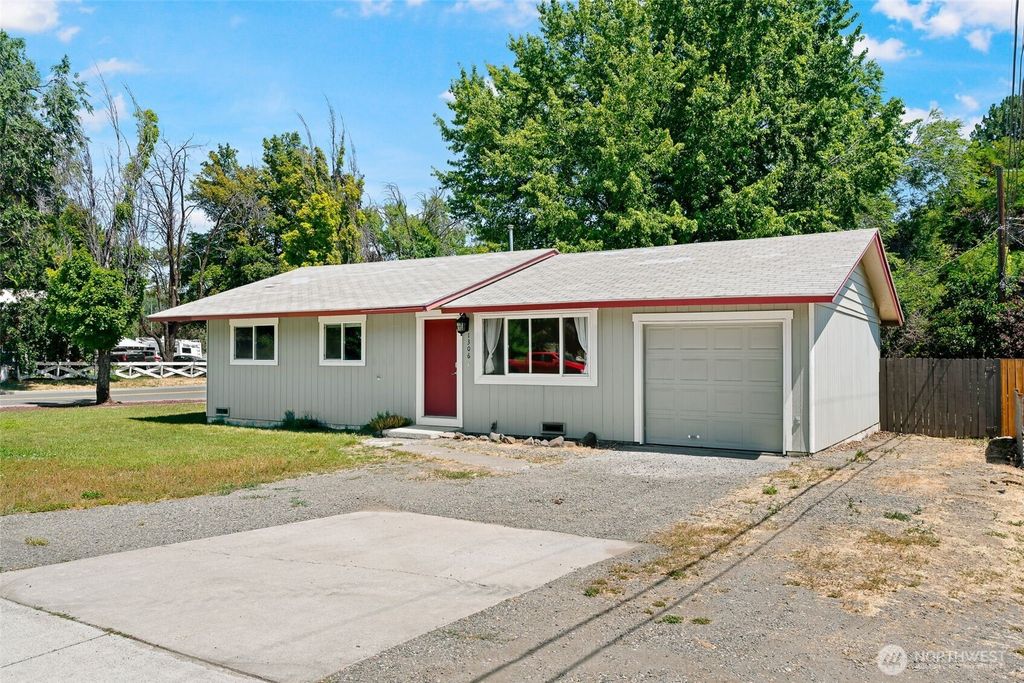 1306 N Water Street, Ellensburg, WA 98926