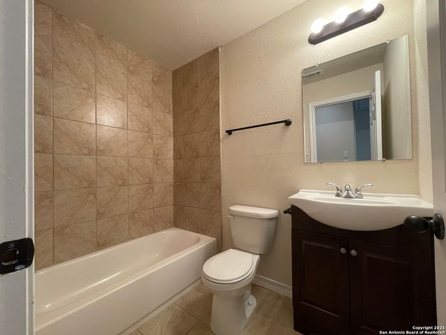 6411 Melanzane Ave Unit 102, San Antonio, TX 78233