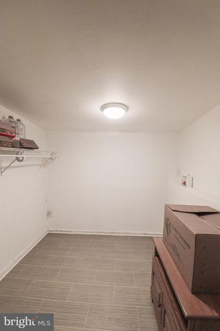 320 WALLACE ST, York, PA 17403