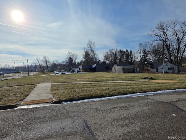 1573 N Telegraph Drive, Pontiac, MI 48340