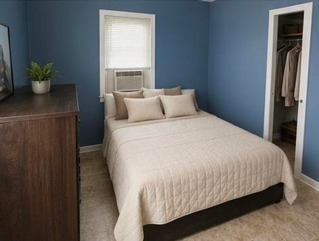 1084 E 36th Avenue, Gary, IN 46409
