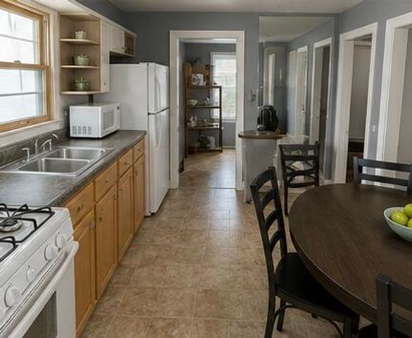 1084 E 36th Avenue, Gary, IN 46409