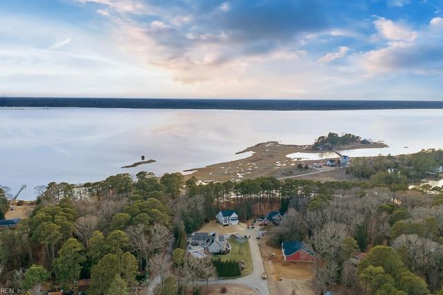 2663 Rail CT, Gloucester Point, VA 23062