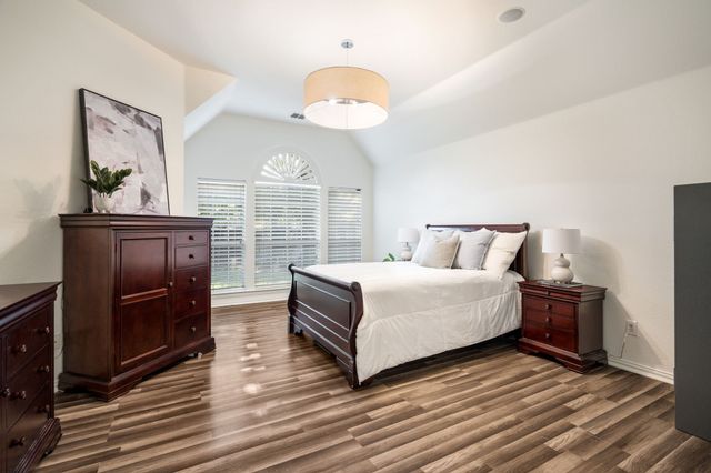 804 SWORD BRIDGE Drive, Lewisville, TX 75056