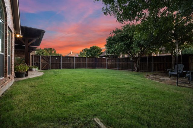 804 SWORD BRIDGE Drive, Lewisville, TX 75056