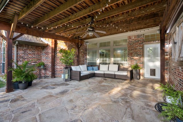 804 SWORD BRIDGE Drive, Lewisville, TX 75056