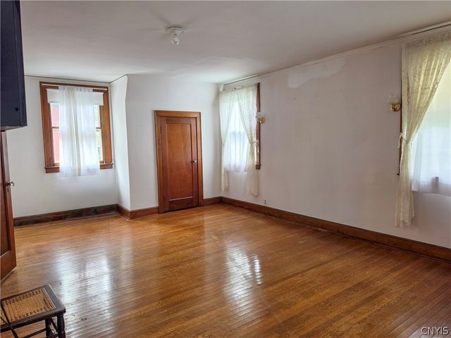 16 5th Street, Camden, NY 13316