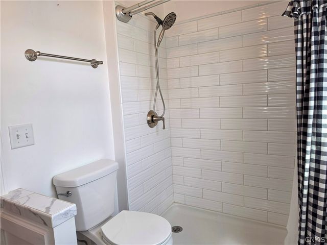 16 5th Street, Camden, NY 13316