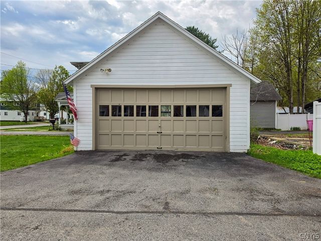 16 5th Street, Camden, NY 13316