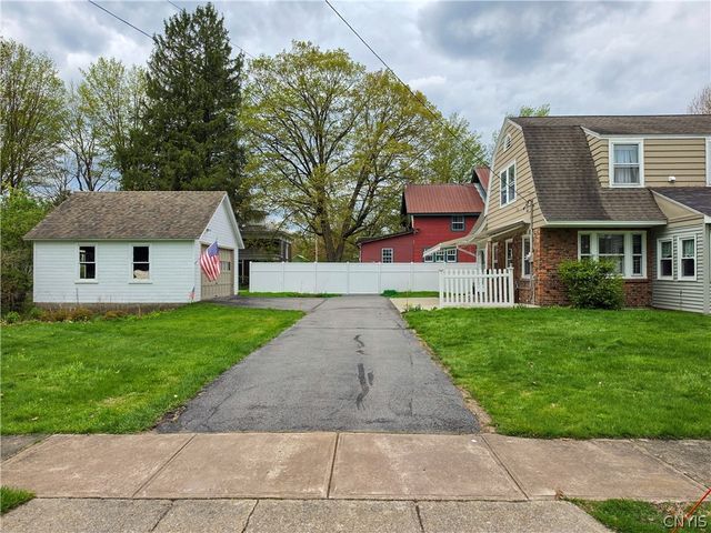 16 5th Street, Camden, NY 13316