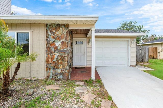2599 SE Grand Drive, Port St. Lucie, Port St Lucie, FL 34952