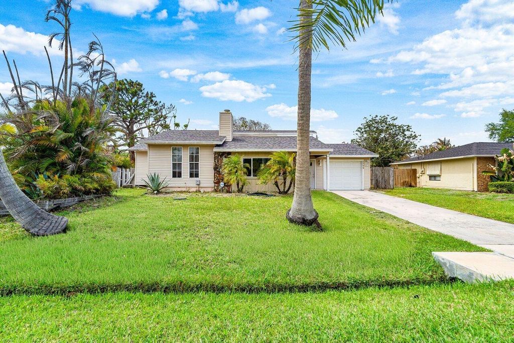 2599 SE Grand Drive, Port St. Lucie, Port St Lucie, FL 34952