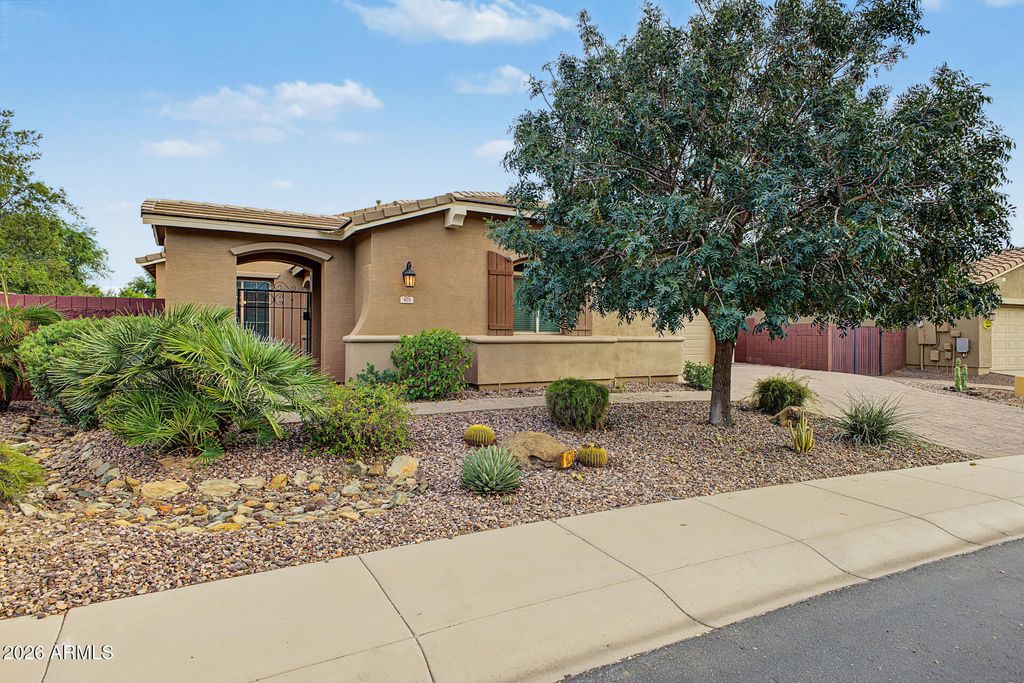 401 W BASSWOOD Avenue, San Tan Valley, AZ 85140 — photo 4