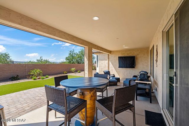 1803 N Bayshore Drive, Green Valley, AZ 85614
