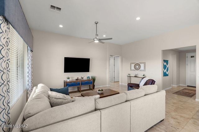 1803 N Bayshore Drive, Green Valley, AZ 85614