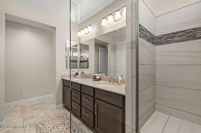1803 N Bayshore Drive, Green Valley, AZ 85614