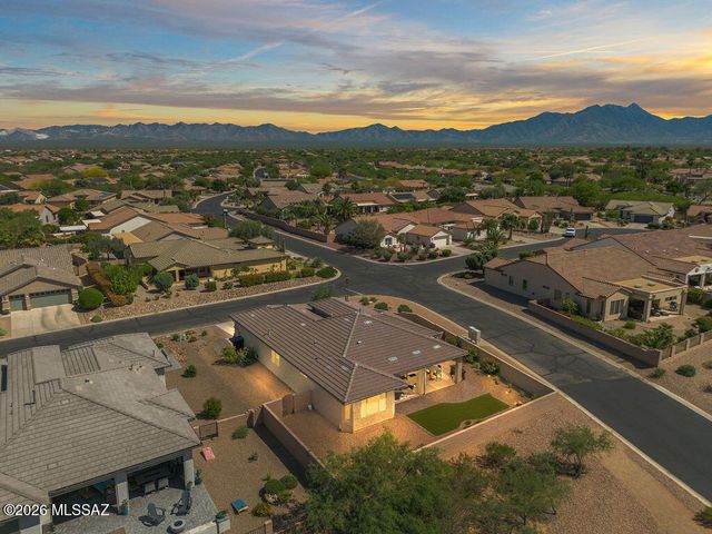 1803 N Bayshore Drive, Green Valley, AZ 85614