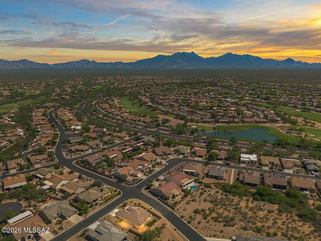 1803 N Bayshore Drive, Green Valley, AZ 85614