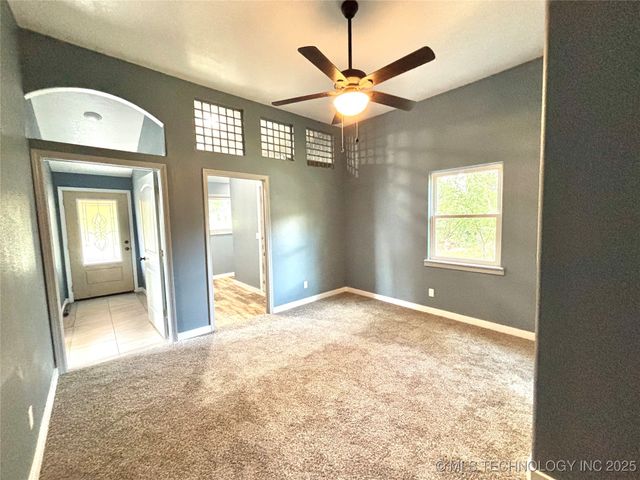 609 N C Street, Mcalester, OK 74501