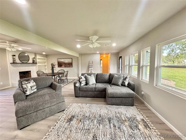 609 N C Street, Mcalester, OK 74501