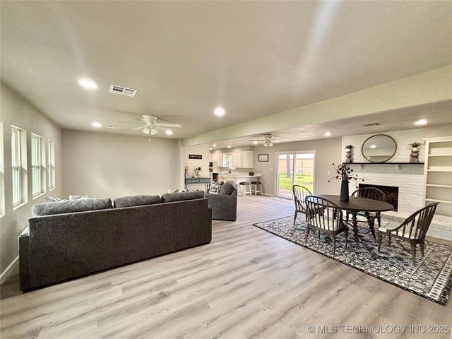 609 N C Street, Mcalester, OK 74501