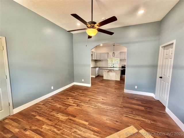 609 N C Street, Mcalester, OK 74501