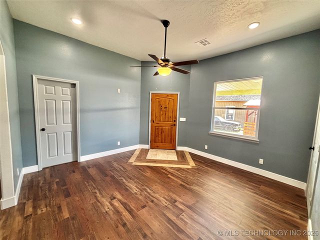 609 N C Street, Mcalester, OK 74501