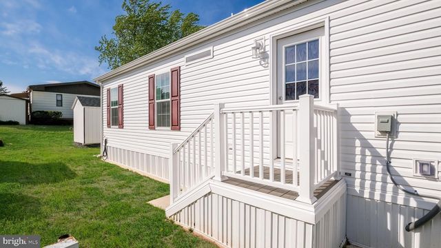 222 RABBIT RUN, North Wales, PA 19454
