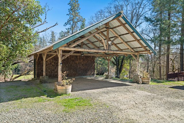 151 Kubli Road, Grants Pass, OR 97527