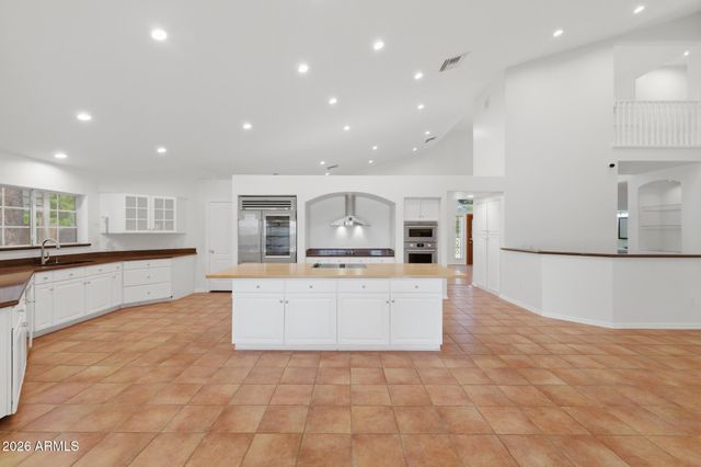 2263 E RIVERDALE Street, Mesa, AZ 85213
