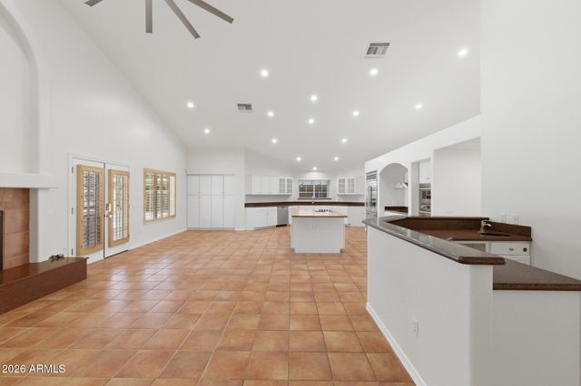 2263 E RIVERDALE Street, Mesa, AZ 85213