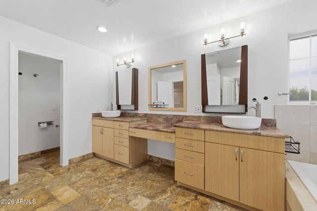 2263 E RIVERDALE Street, Mesa, AZ 85213