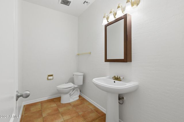 2263 E RIVERDALE Street, Mesa, AZ 85213