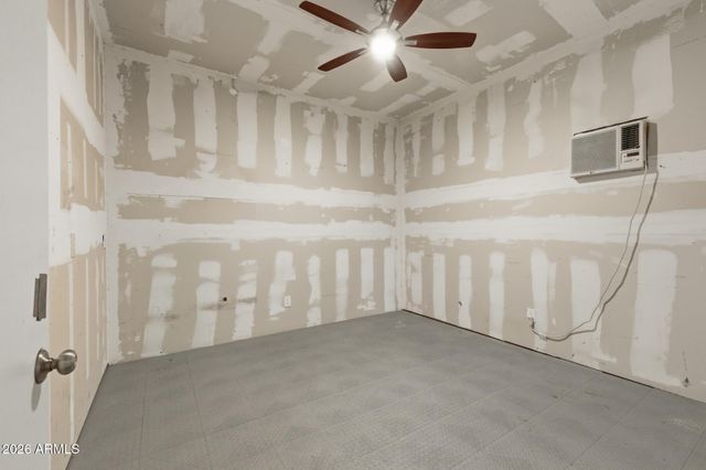 2263 E RIVERDALE Street, Mesa, AZ 85213