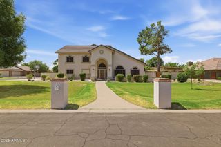 2263 E RIVERDALE Street, Mesa, AZ 85213