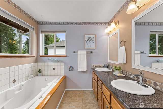 36545 31st Avenue S, Federal Way, WA 98003