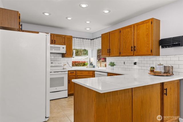 36545 31st Avenue S, Federal Way, WA 98003