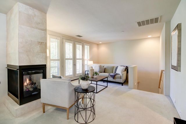 11281 Stanford Court Ln #609, Gold River, CA 95670