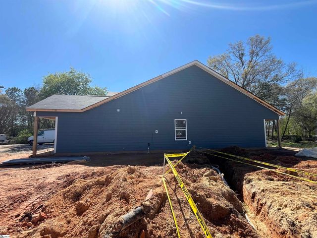 200 N Old Laurens Road, Fountain Inn, SC 29644