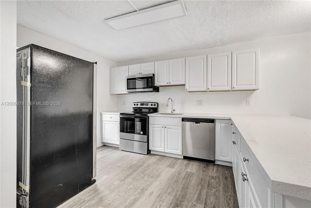 4800 Hillcrest Ln 207 207, Hollywood, FL 33021