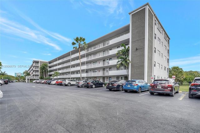 4800 Hillcrest Ln 207 207, Hollywood, FL 33021