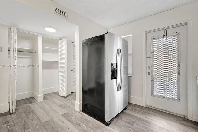 4800 Hillcrest Ln 207 207, Hollywood, FL 33021