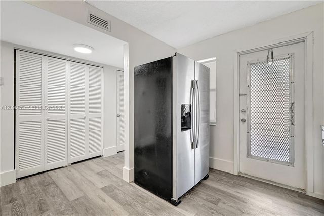 4800 Hillcrest Ln 207 207, Hollywood, FL 33021