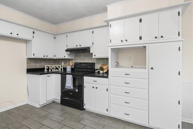 1605 SE M AA Highway, Blue Springs, MO 64014