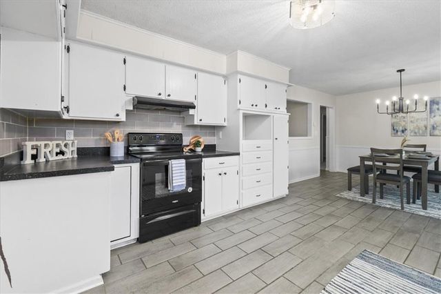 1605 SE M AA Highway, Blue Springs, MO 64014