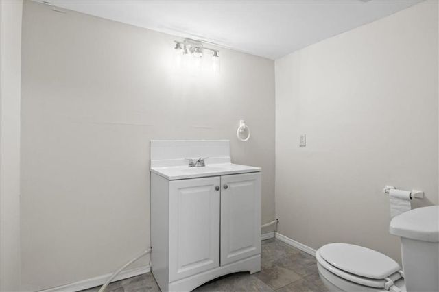 1605 SE M AA Highway, Blue Springs, MO 64014